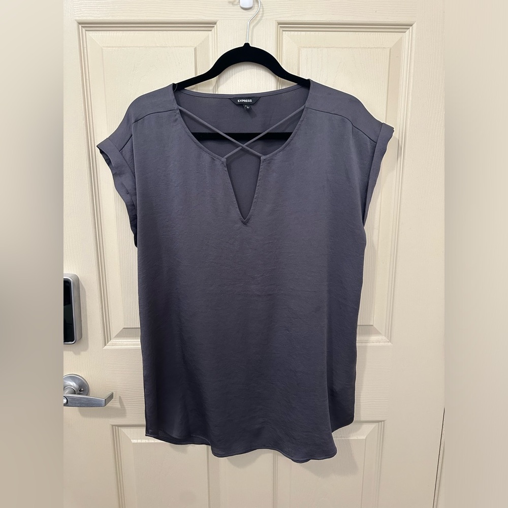 Express women’s business casual top in the color gray - Size Large